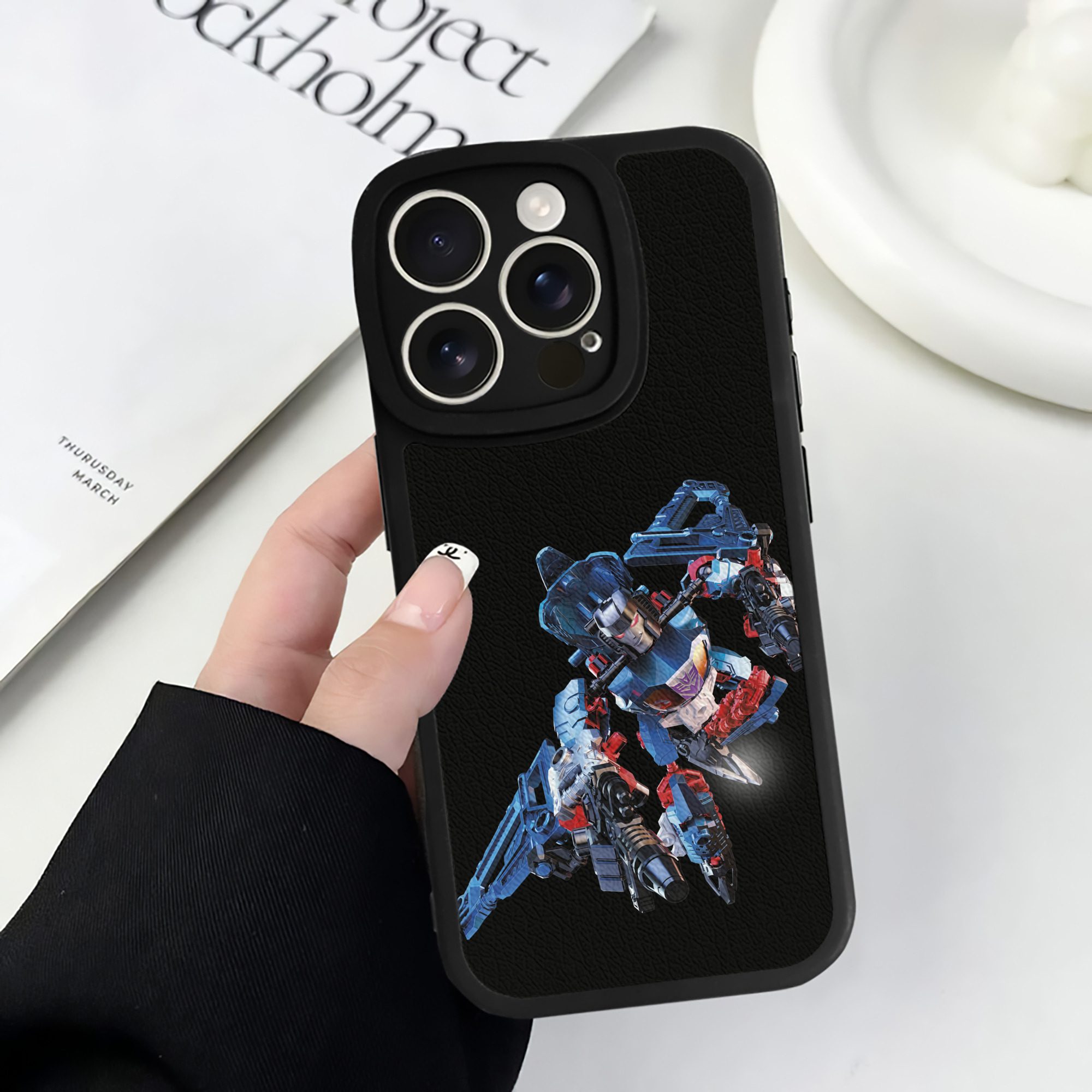 （画像用）  【iPhone 16シリーズ対応】シリコンスマホケース（レザー調） 材質：シリコン